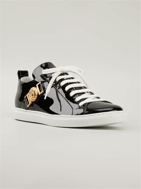 versace tenis mujer|Versace sneakers low top.